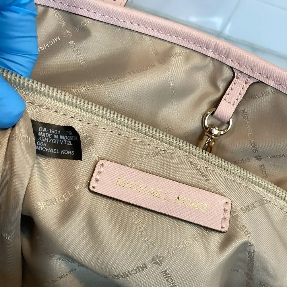 Michael Kors Purse Handbag Leather Jet Set Carry All Pink Tote Bag Pocketbook